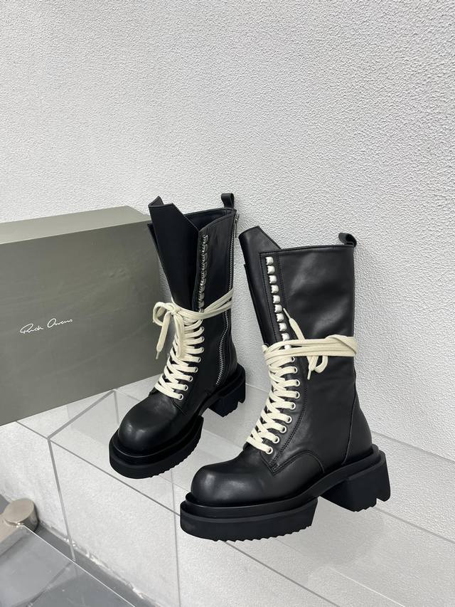 机车高筒靴 宽带 Rick Owens-24Fw 厚底 Ro 系列 高品质 黑色打蜡牛皮 皮质 Rick Owens 到2024至今的大热款 懂得都懂 真的是好